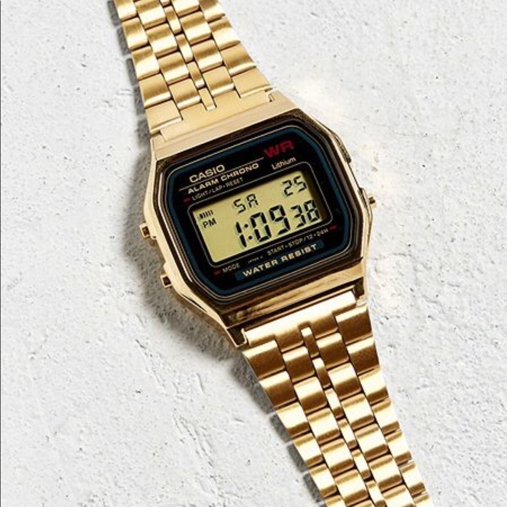 ***Vintage Casio gold watch****